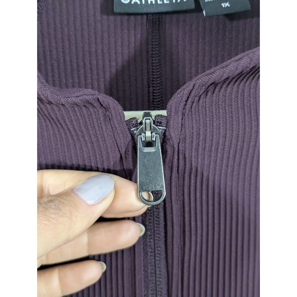 Athleta Salutation Ribbed Full Zip Jacket in Cabernet Plus Size 1X Thumbholes - Picture 4 of 10